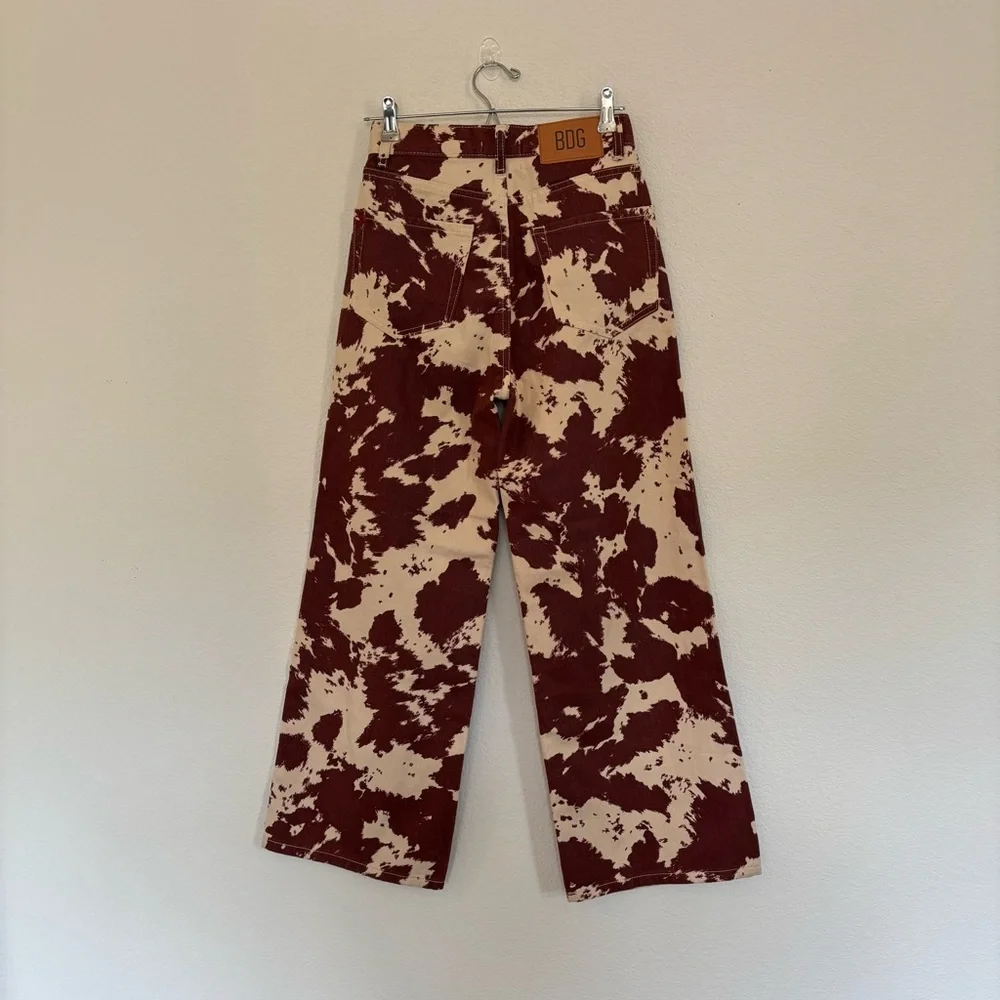 BDG Urban Outfitters Size 26 High & Wide Jean Cow Print - Picture 6 of 8